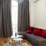 Art Free Parking Center Апартаменты *