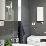Art Free Parking Center Апартаменты