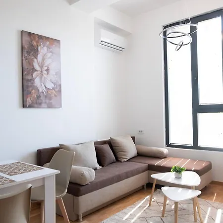 Art Apartments-free Parking-city Center * Skopje