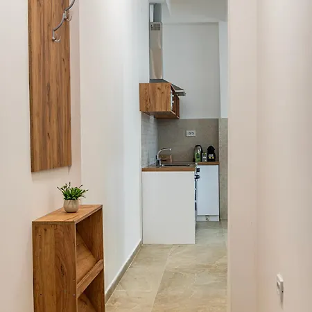 Art Apartments-free Parking-city Center *
