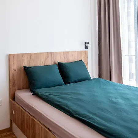 Art Apartments-free Parking-city Center Lägenhet