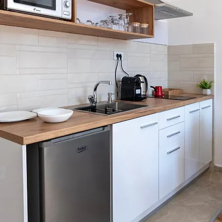 Apartment Art Apartments-free Parking-city Center