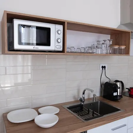 Art Apartments-free Parking-city Center Apartment *
