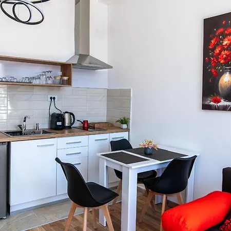 Art Apartments-free Parking-city Center Lägenhet Skopje