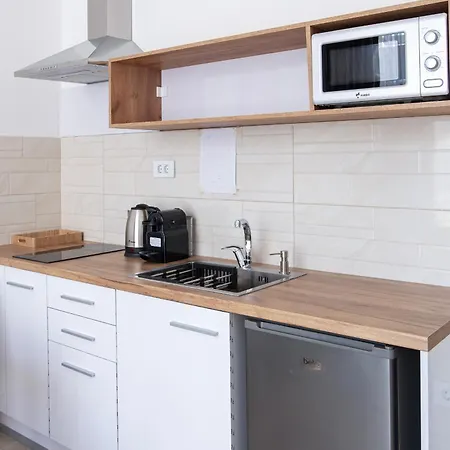 Apartment Art Apartments-free Parking-city Center