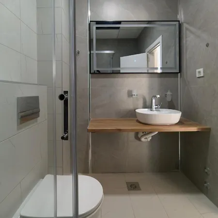 Art Apartments-free Parking-city Center Apartment Skopje