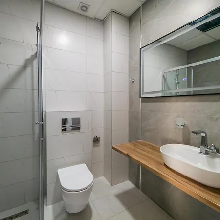 Art Apartments-free Parking-city Center Apartment *