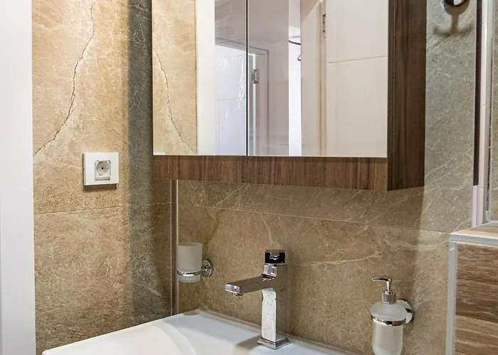 Home Art Apartments Free Parking City Center Appartement *