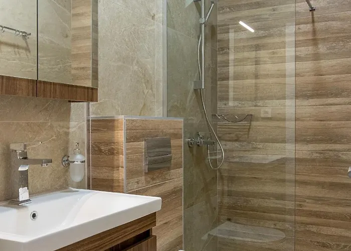 Home Art Apartments Free Parking City Center Skopje