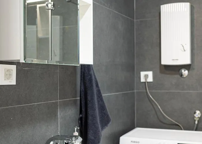 Home Art Apartments Free Parking City Center Apartment