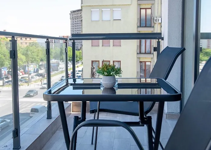 Home Art Apartments Free Parking City Center Skopje