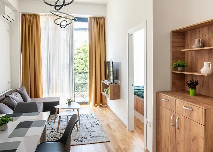 Home Art Apartments Free Parking City Center